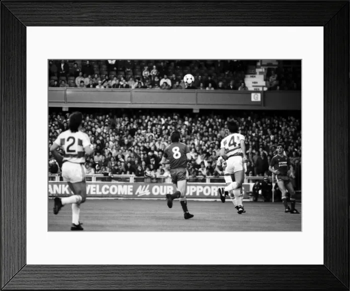Framed Print : Queens Park Rangers 1 v. Liverpool 3. Division One Football. November 1986 LF20-27-008 Framed Print : Queens Park Rangers 1 v. Liverpool 3. Division One Football. November 1986 LF20-27-008