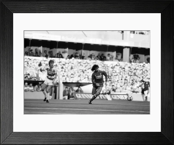 Framed Print : Queens Park Rangers 1 v. Liverpool 3. Division One Football. November 1986 LF20-27-036