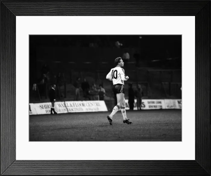 Framed Print : Charlton 0 v. Arsenal 2. Division One Football. November 1986 LF20-20-040
