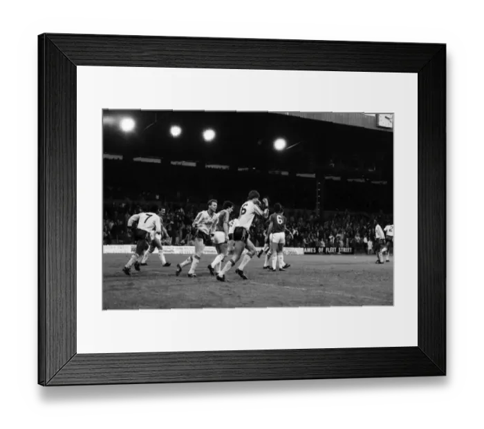 Framed Print : Charlton 0 v. Arsenal 2. Division One Football. November 1986 LF20-20-013