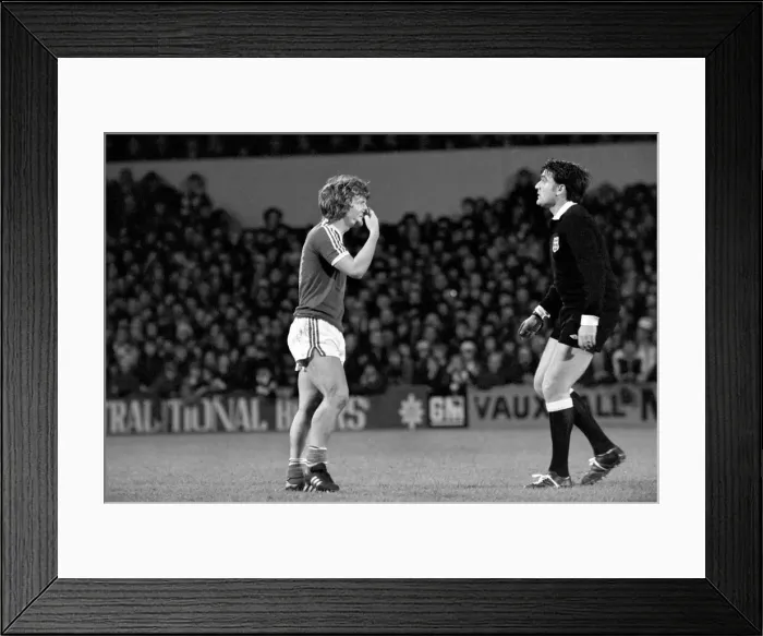Framed Print : Division One Football 1980  /  81 Season. Ipswich v Liverpool, Portman Road