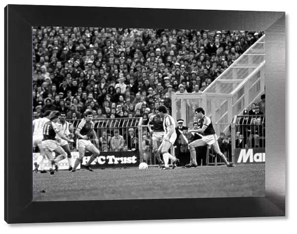 Division Two Football 1980  /  81 Season. Luton v West Ham United, Kenilworth Road