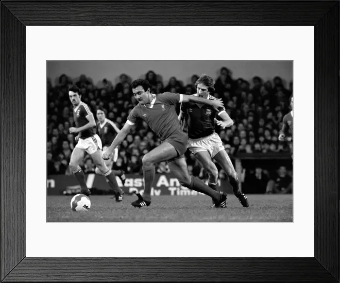 Framed Print : Division One Football 1980  /  81 Season. Ipswich v Liverpool, Portman Road