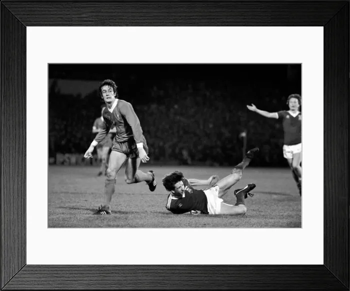 Framed Print : Division One Football 1980  /  81 Season. Ipswich v Liverpool, Portman Road