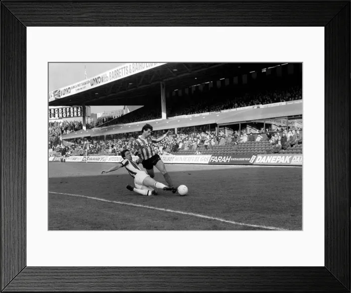 Framed Print : English League Division One match at The Hawthorns West Bromwich Albion 1 v Stoke Framed Print : English League Division One match at The Hawthorns West Bromwich Albion 1 v Stoke