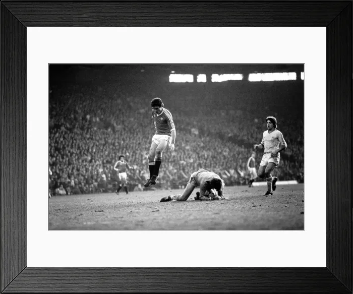 Framed Print : English League Division One match at Old Trafford Manchester United 2 v Nottingham Framed Print : English League Division One match at Old Trafford Manchester United 2 v Nottingham