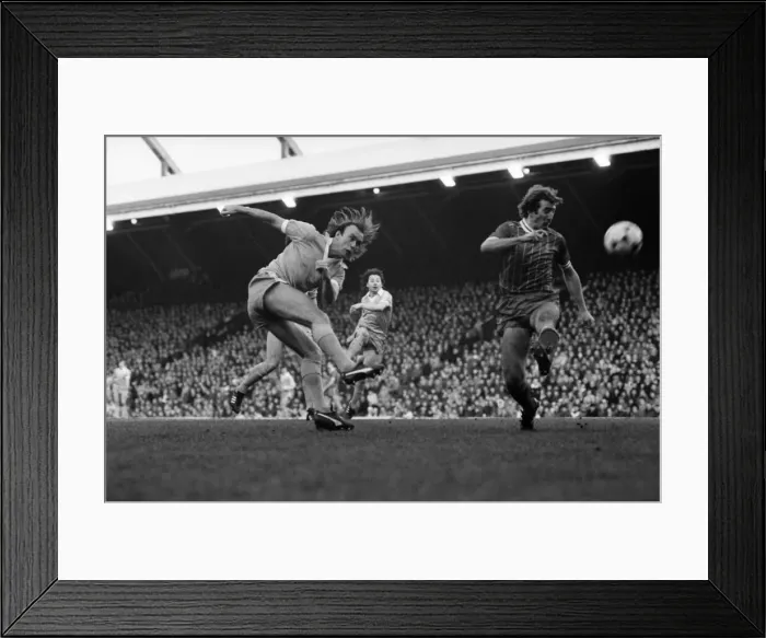 Framed Print : English FA Cup match at Anfield Liverpool 2 v Stoke City 0 January 1983 Framed Print : English FA Cup match at Anfield Liverpool 2 v Stoke City 0 January 1983