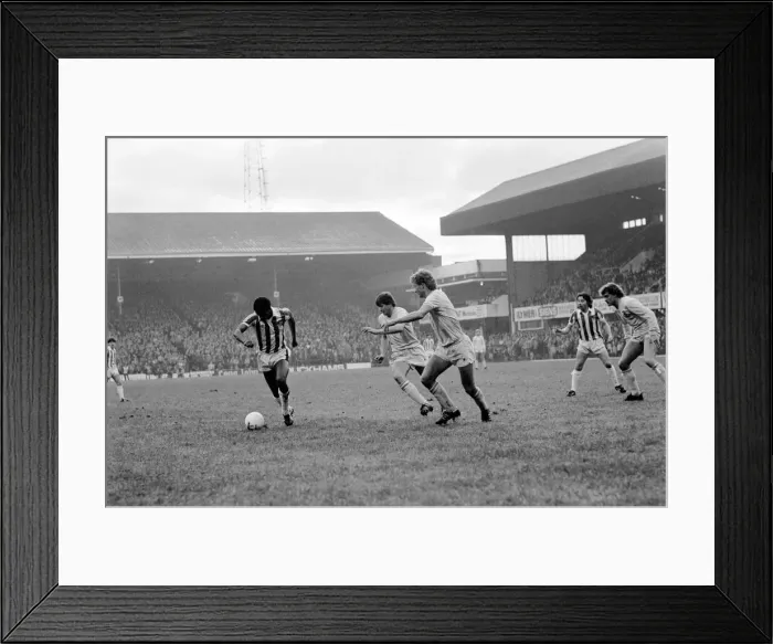 Framed Print : English League Division One match. Stoke City 2 v Tottenham Hotspur 0