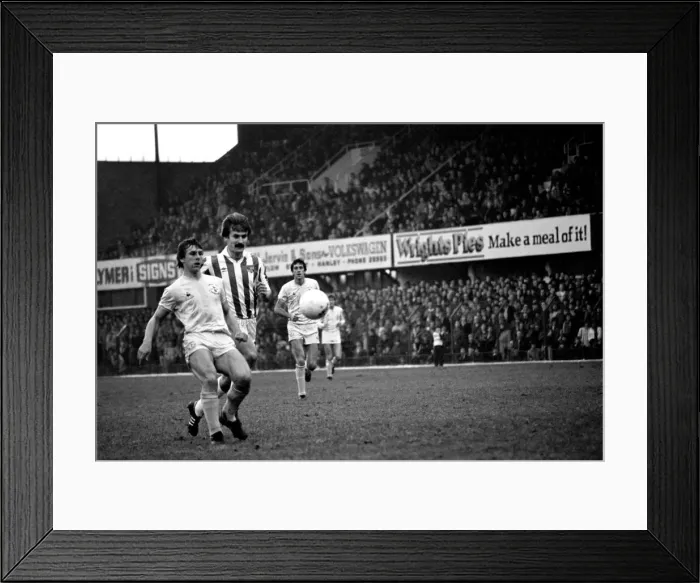 Framed Print : English League Division One match. Stoke City 2 v Tottenham Hotspur 0 Framed Print : English League Division One match. Stoke City 2 v Tottenham Hotspur 0