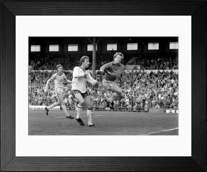 Framed Print : English League Division Two match. Bolton Wanderers 3 v Newcastle United 1