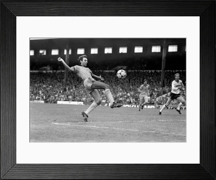Framed Print : English League Division Two match. Bolton Wanderers 3 v Newcastle United 1