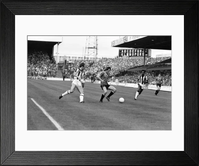 Framed Print : English League Division One match. West Bromich Albion 3 v Manchester United 1 Framed Print : English League Division One match. West Bromich Albion 3 v Manchester United 1