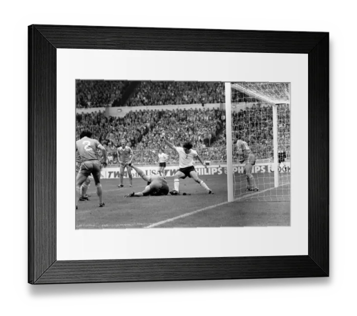 Framed Print : F. A. Cup Final Wembley. May 1981 LF06-38-047 Framed Print : F. A. Cup Final Wembley. May 1981 LF06-38-047