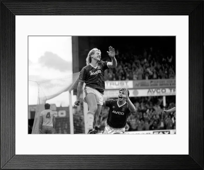 Framed Print : Division One Football 1985  /  86 Season. West Ham v Everton, Upton Park