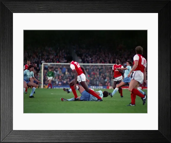 Framed Print : Division One Football 1985 / 86 Season. Arsenal v Manchester City, Highbury Framed Print : Division One Football 1985 / 86 Season. Arsenal v Manchester City, Highbury