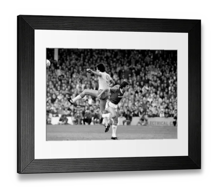 Framed Print : Division One Football 1985 / 86 Season. West Ham v Everton, Upton Park Framed Print : Division One Football 1985 / 86 Season. West Ham v Everton, Upton Park