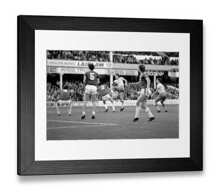 Framed Print : Division One Football 1985  /  86 Season. West Ham v Everton, Upton Park