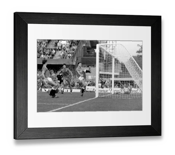 Framed Print : Division One Football 1985  /  86 Season Chelsea v Manchester United, Stamford Bridge