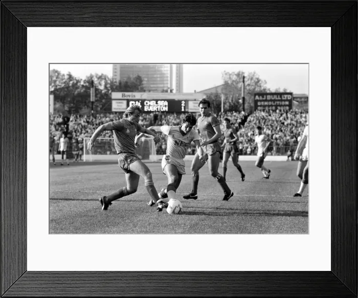 Framed Print : Division One Football 1985 / 86 Season, Chelsea v Everton, Stamford Bridge Framed Print : Division One Football 1985 / 86 Season, Chelsea v Everton, Stamford Bridge