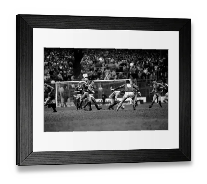 Framed Print : Chelsea 2 v. Leicester 2. Division One Football February 1986 LF18-04-021 Framed Print : Chelsea 2 v. Leicester 2. Division One Football February 1986 LF18-04-021
