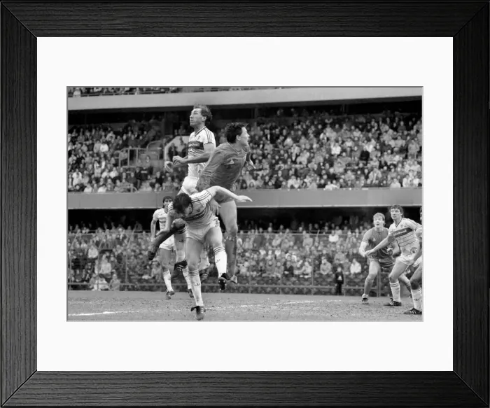 Framed Print : Chelsea 1 v. Ipswich 1. Division One Football April 1986 LF19-06-008 Framed Print : Chelsea 1 v. Ipswich 1. Division One Football April 1986 LF19-06-008