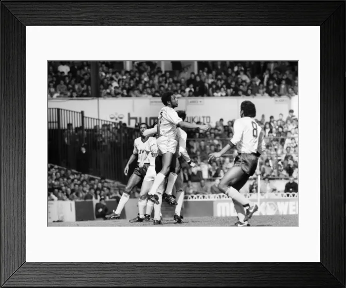 Framed Print : Tottenham Hotspur 1 v. Arsenal 0. Division One Football March 1986 LF19-05-025 Framed Print : Tottenham Hotspur 1 v. Arsenal 0. Division One Football March 1986 LF19-05-025