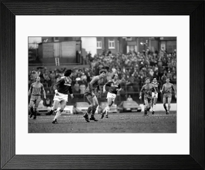 Framed Print : Chelsea 2 v. Leicester 2. Division One Football February 1986 LF18-04-011 Framed Print : Chelsea 2 v. Leicester 2. Division One Football February 1986 LF18-04-011