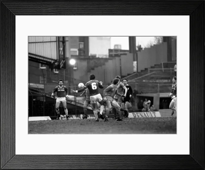 Framed Print : Chelsea 2 v. Leicester 2. Division One Football February 1986 LF18-04-009 Framed Print : Chelsea 2 v. Leicester 2. Division One Football February 1986 LF18-04-009