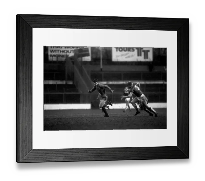 Framed Print : Chelsea 2 v. Leicester 2. Division One Football February 1986 LF18-04-085 Framed Print : Chelsea 2 v. Leicester 2. Division One Football February 1986 LF18-04-085