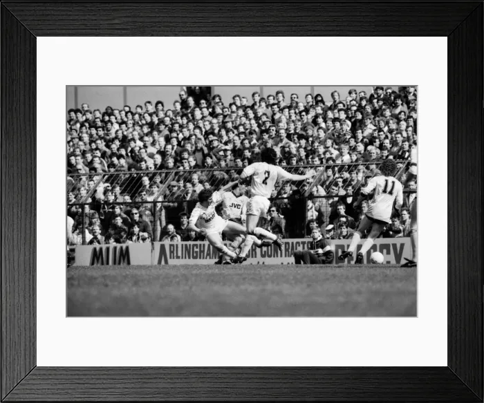Framed Print : Tottenham Hotspur 1 v. Arsenal 0. Division One Football March 1986 LF19-05-026 Framed Print : Tottenham Hotspur 1 v. Arsenal 0. Division One Football March 1986 LF19-05-026