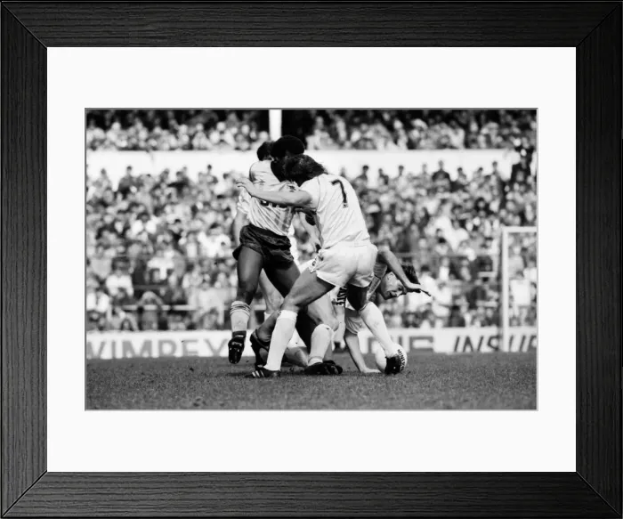 Framed Print : Tottenham Hotspur 1 v. Arsenal 0. Division One Football March 1986 LF19-05-038 Framed Print : Tottenham Hotspur 1 v. Arsenal 0. Division One Football March 1986 LF19-05-038