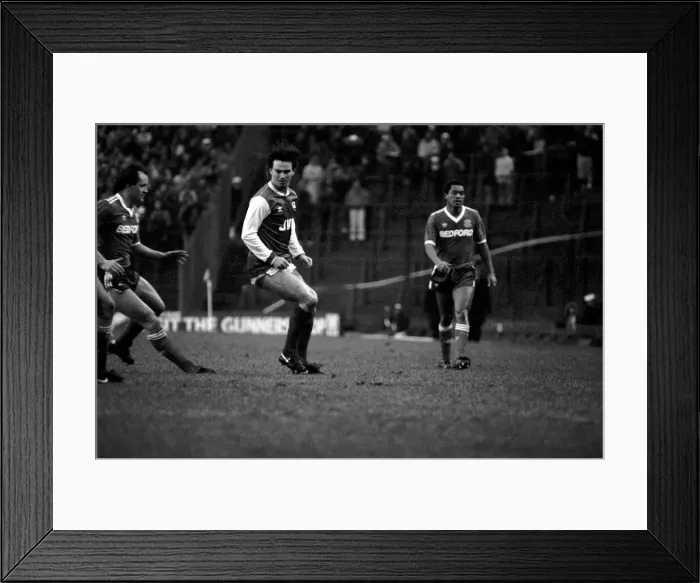 Framed Print : Arsenal 2 v. Luton 1. Division One Football. February 1986 LF18-03-067 Framed Print : Arsenal 2 v. Luton 1. Division One Football. February 1986 LF18-03-067