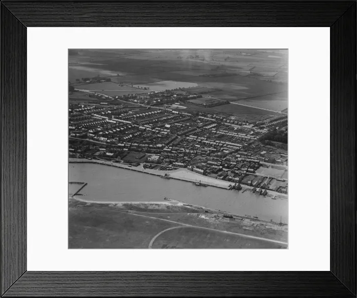 Framed Print : Aerial view of Gorleston on Sea. Circa 1926. Local Caption These are rough scans Framed Print : Aerial view of Gorleston on Sea. Circa 1926. Local Caption These are rough scans