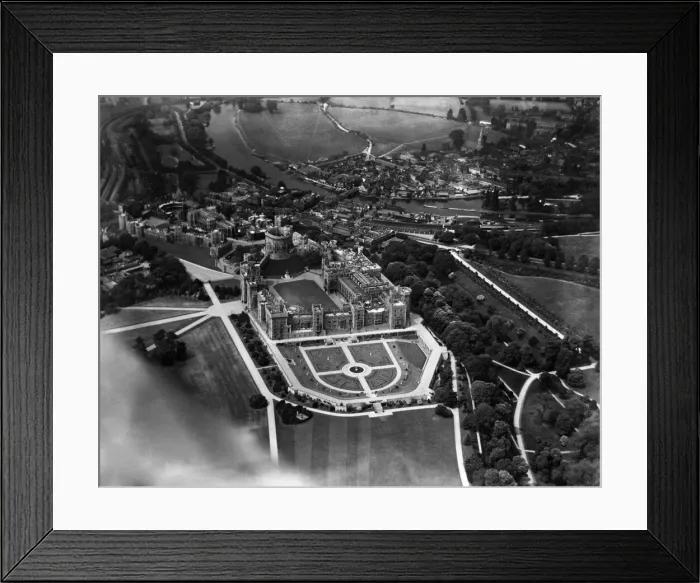 Framed Print : Aerial view of Windsor Castle. 9th July 1927 Framed Print : Aerial view of Windsor Castle. 9th July 1927