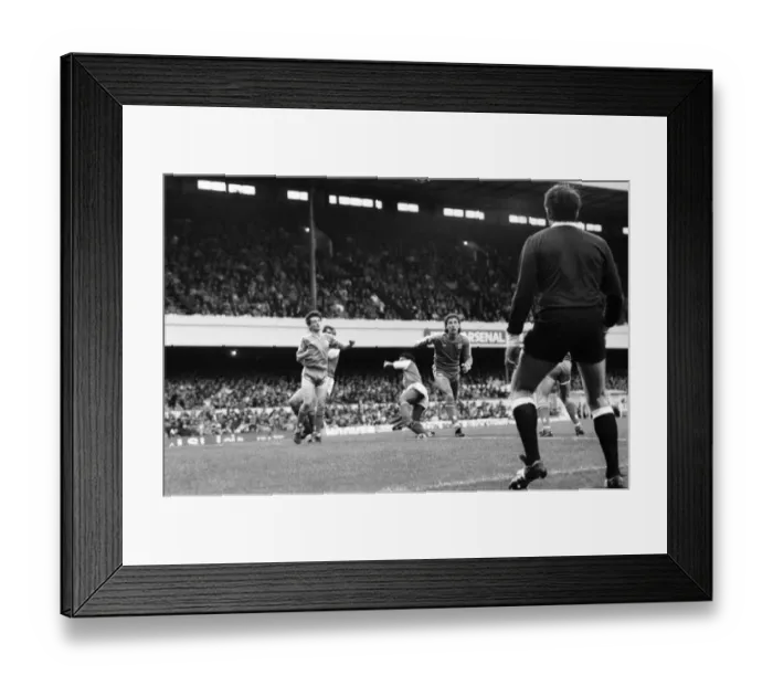 Framed Print : Arsenal 3 v. Chelsea 1. Division One Football. October 1986 LF20-14-065 Framed Print : Arsenal 3 v. Chelsea 1. Division One Football. October 1986 LF20-14-065