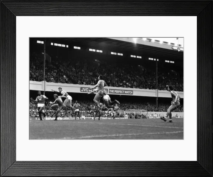 Framed Print : Arsenal 3 v. Chelsea 1. Division One Football. October 1986 LF20-14-045 Framed Print : Arsenal 3 v. Chelsea 1. Division One Football. October 1986 LF20-14-045