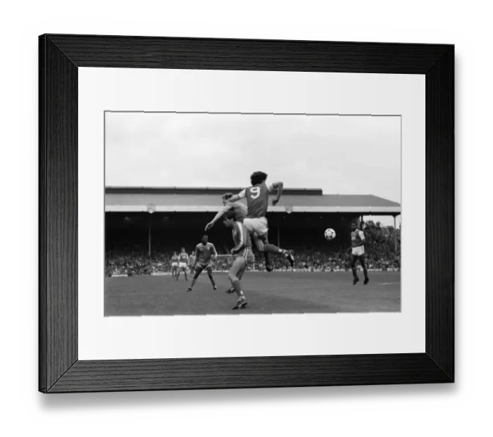 Framed Print : Arsenal 3 v. Chelsea 1. Division One Football. October 1986 LF20-14-038 Framed Print : Arsenal 3 v. Chelsea 1. Division One Football. October 1986 LF20-14-038
