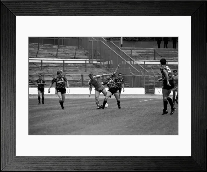 Framed Print : Chelsea 2 v. Manchester City 1. Division One Football. October 1986 LF20-09-091 Framed Print : Chelsea 2 v. Manchester City 1. Division One Football. October 1986 LF20-09-091