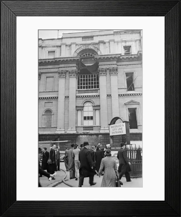 Framed Print : Bank Underground Station, London 16th May 1944 Framed Print : Bank Underground Station, London 16th May 1944