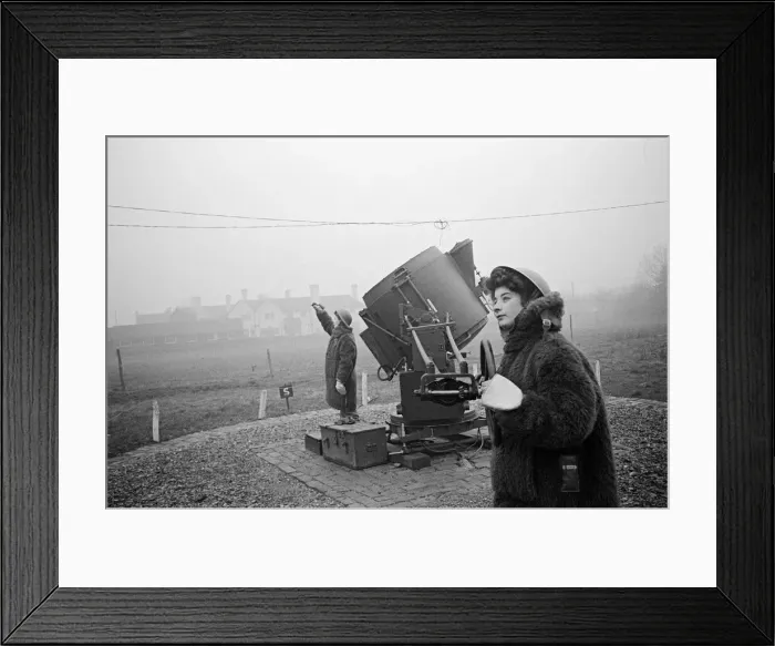 Framed Print : A. T.s on searchlight battery, 19th January 1943 Framed Print : A. T.s on searchlight battery, 19th January 1943