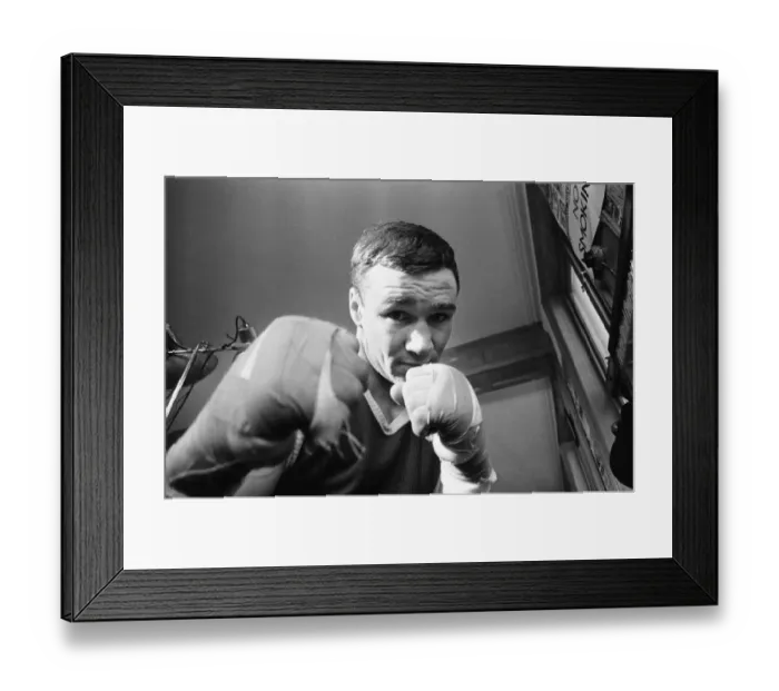 Framed Print : British lightweight champion boxer Dave Charnley training in preparation for his title Framed Print : British lightweight champion boxer Dave Charnley training in preparation for his title