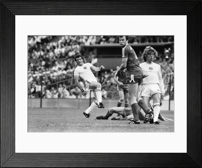 Framed Print : European Cup Final at De Kuip Staium in Rotterdam. Aston Villa 1 v Bayern Munich 0 Framed Print : European Cup Final at De Kuip Staium in Rotterdam. Aston Villa 1 v Bayern Munich 0