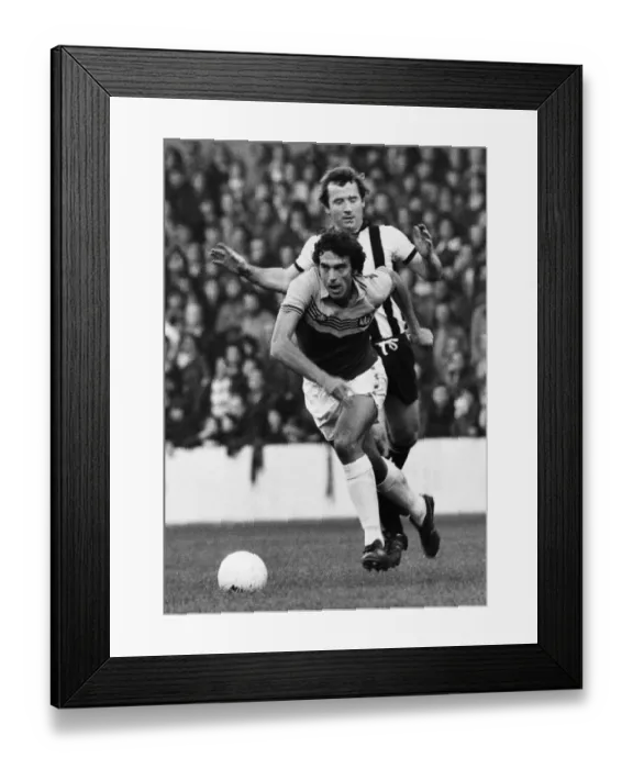 Framed Print : English League Division One match at Upton Park. West Ham United 1 v Newcastle Framed Print : English League Division One match at Upton Park. West Ham United 1 v Newcastle