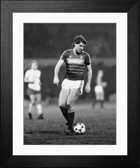 Framed Print : FA Cup Quarter Final replay at Portman Road. Ipswich Town 0 v Everton 1 Framed Print : FA Cup Quarter Final replay at Portman Road. Ipswich Town 0 v Everton 1
