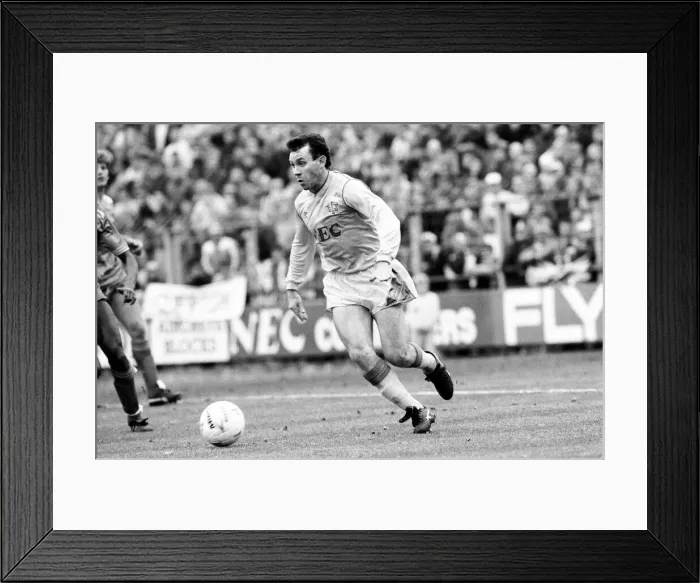 Framed Print : FA Cup Fifth Round match at Plough Lane. Wimbledon 3 v Everton 1 Framed Print : FA Cup Fifth Round match at Plough Lane. Wimbledon 3 v Everton 1