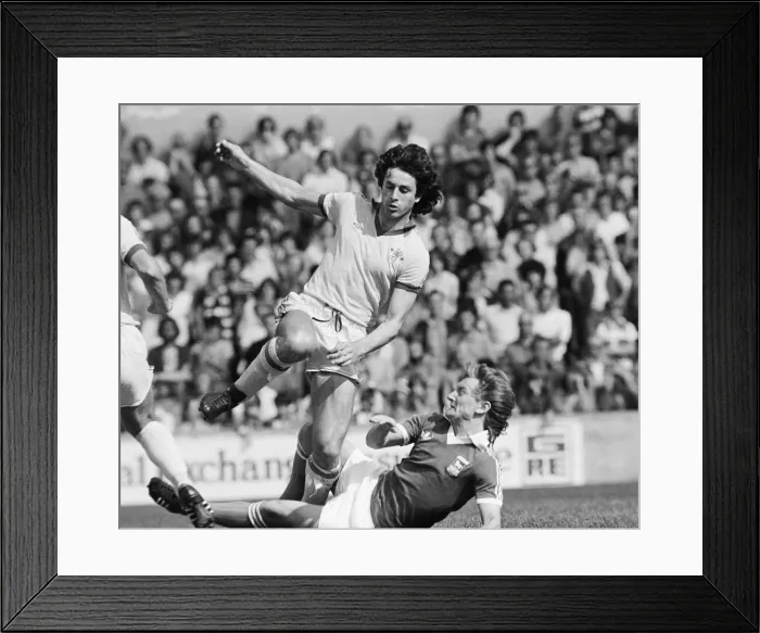 Framed Print : English League Division One match. Ipswich Town 1 v Chelsea 0 Framed Print : English League Division One match. Ipswich Town 1 v Chelsea 0
