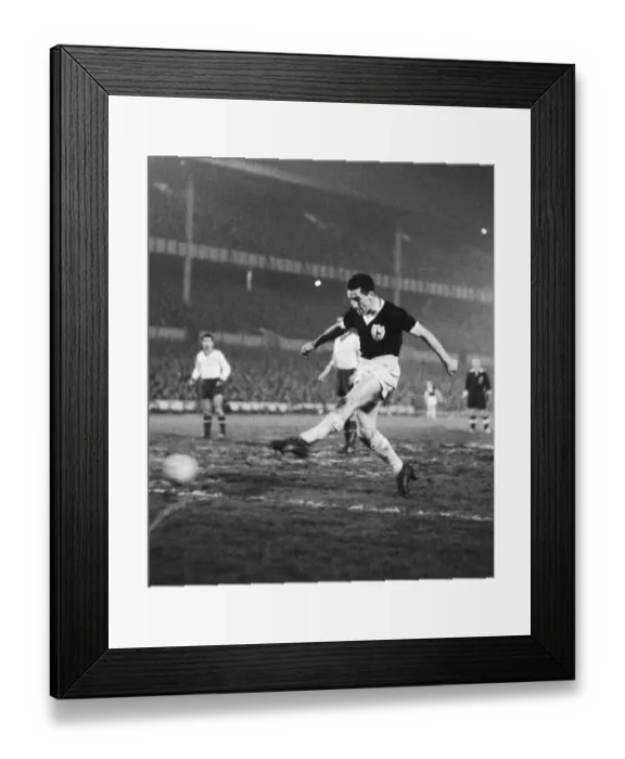 Framed Print : Tottenham Hotspur v. Tbilisi Dynamo, Mon 14 Nov 1960
