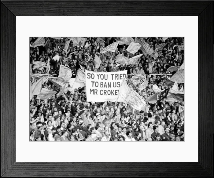 Framed Print : Football Home Internationals 1980 / 81 Season England v Scotland, Wembley Framed Print : Football Home Internationals 1980 / 81 Season England v Scotland, Wembley