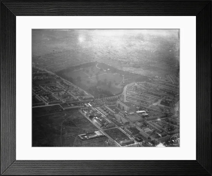 Framed Print : Aerial view of Leicester City. Circa 1926 Framed Print : Aerial view of Leicester City. Circa 1926