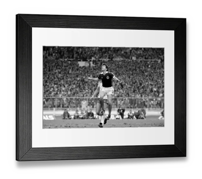 Framed Print : Home Internationals 1980  /  81 Season, England v Scotland at Wembley